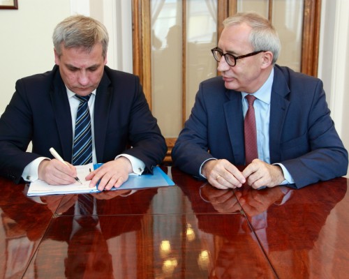 Program inwestycji dla rozbudowy drogi krajowej nr 22 na odcinku pomiędzy Starogardem Gdańskim a Swarożynem podpisany